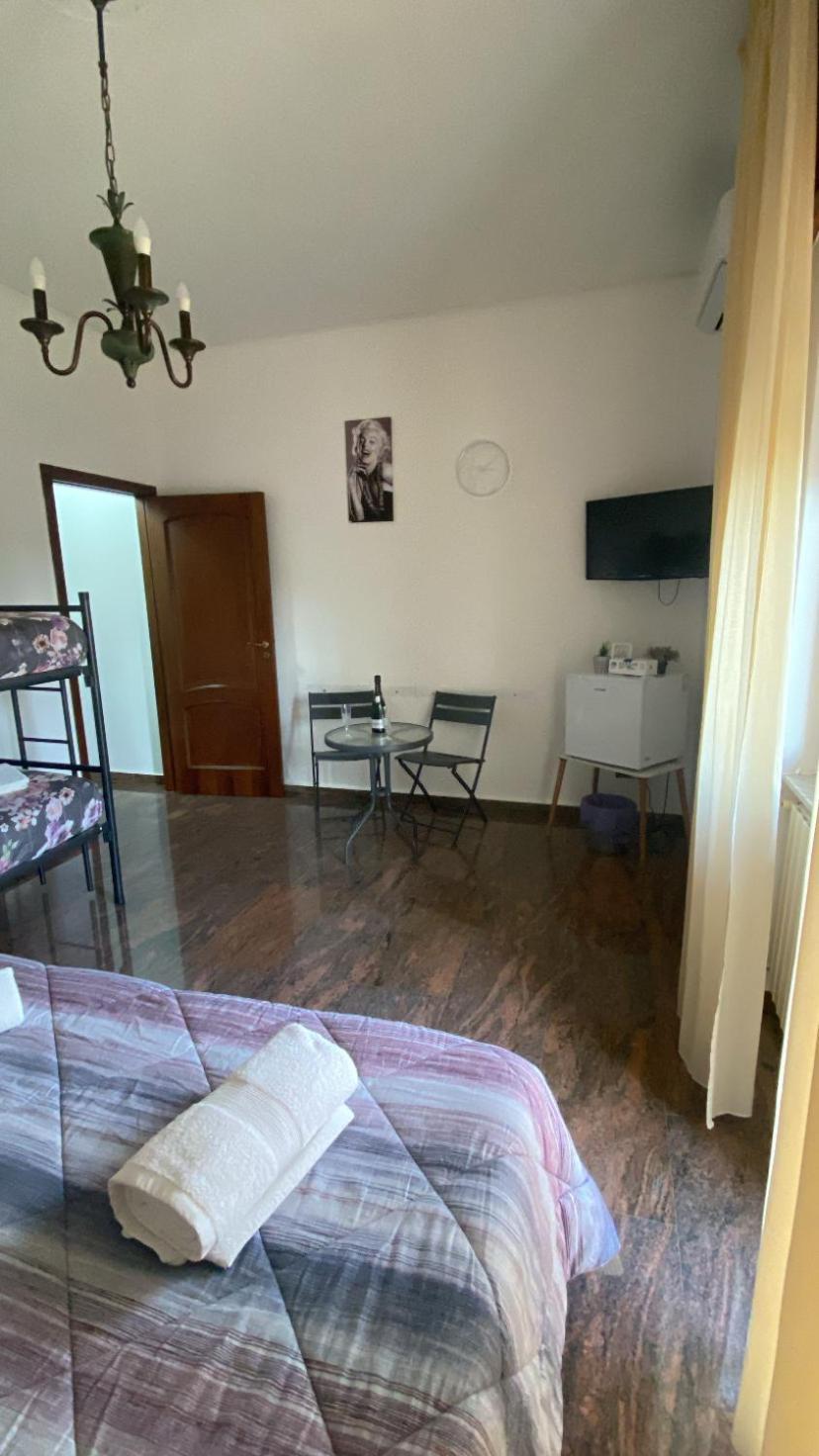 Silvana House Неаполь Екстер'єр фото